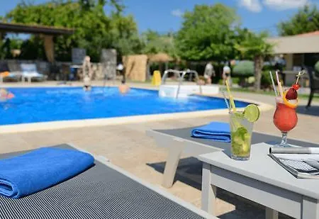 فندق Atrium Thassos بوتوس