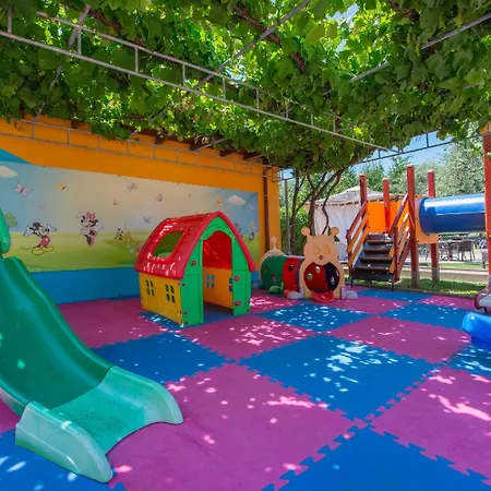 Atrium Thassos بوتوس