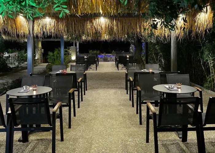 Atrium Thassos ポトス